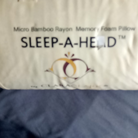 Bamboo memory foam pillow - Picture 1 of 3